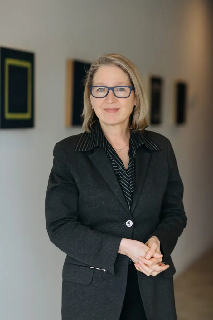 Anne Gillis